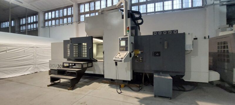 Frezarka bramowa YCM DCV 3016B